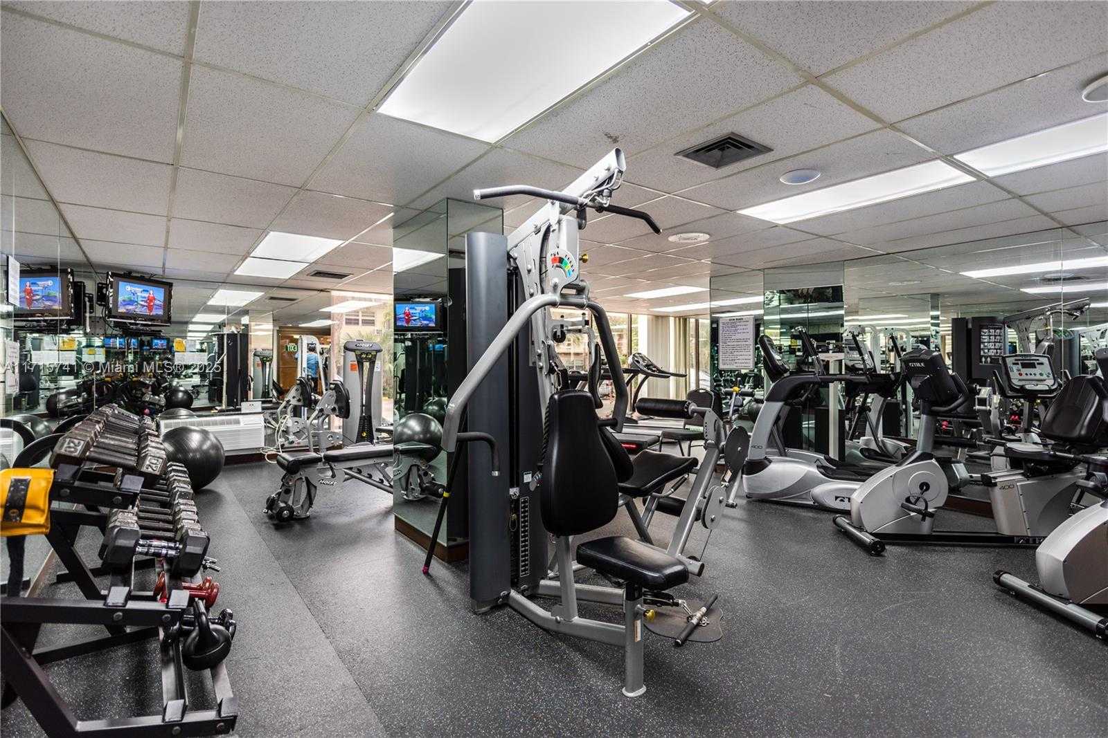 Small Image of 1985 SOUTH OCEAN DR #6P, Hallandale Beach Number 29