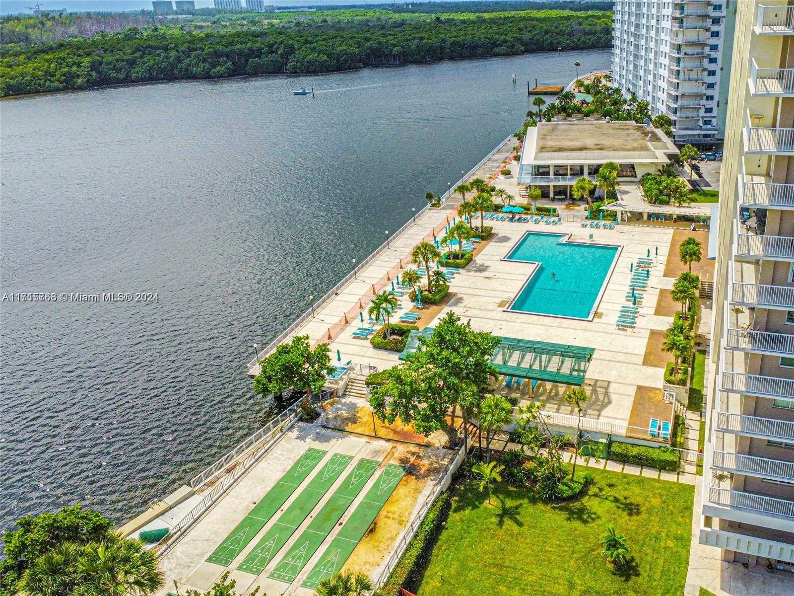 Small Image of 300 Bayview Dr, Sunny Isles Beach, FL 33160, USA Number 22