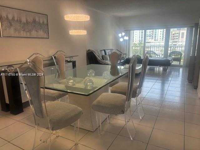 Small Image of 300 Bayview Dr, Sunny Isles Beach, FL 33160, USA Number 3