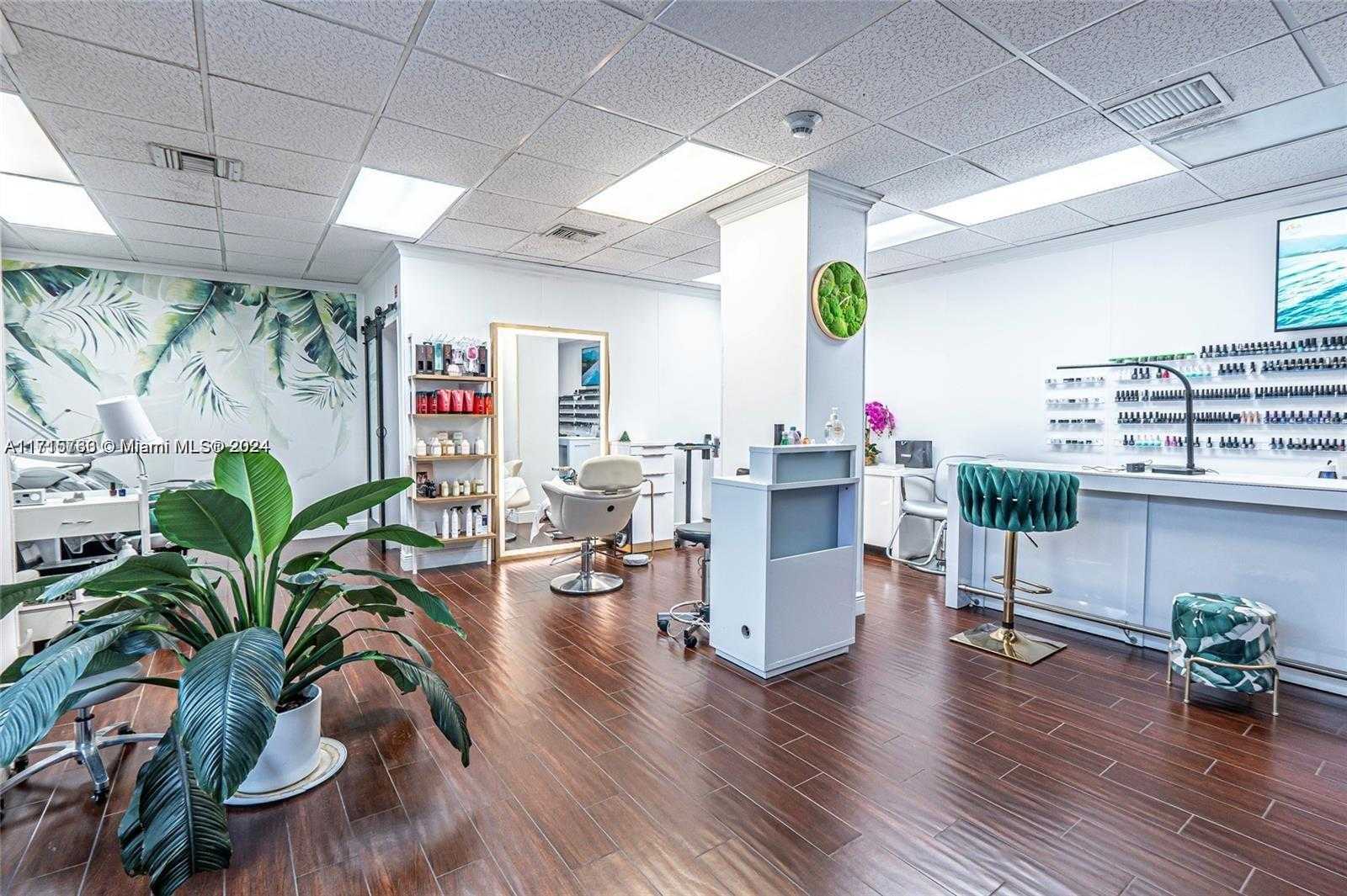 Small Image of 300 Bayview Dr, Sunny Isles Beach, FL 33160, USA Number 52
