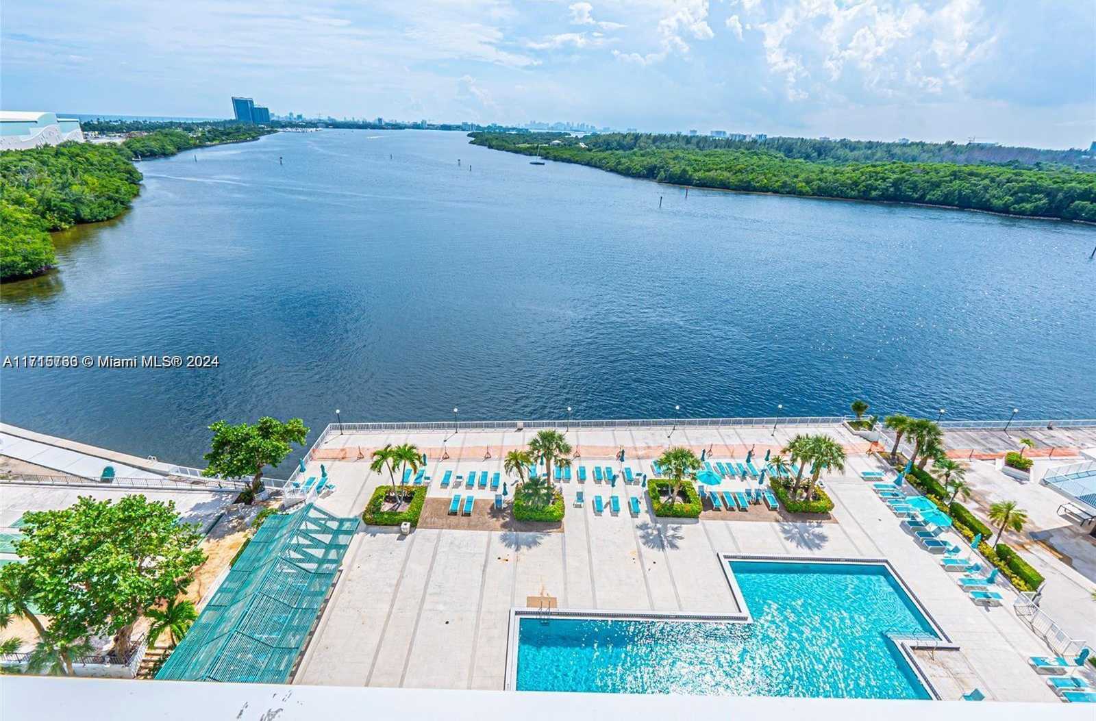 Small Image of 300 Bayview Dr, Sunny Isles Beach, FL 33160, USA Number 54
