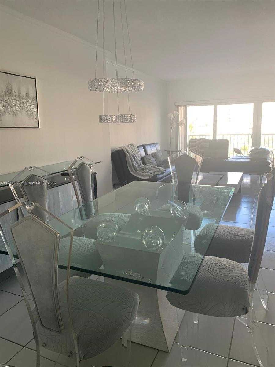 Small Image of 300 Bayview Dr, Sunny Isles Beach, FL 33160, USA Number 77