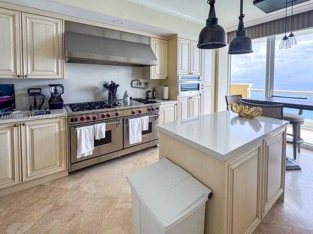 Small Image of 17875 COLLINS AVE #4303/04, Sunny Isles Beach Number 10