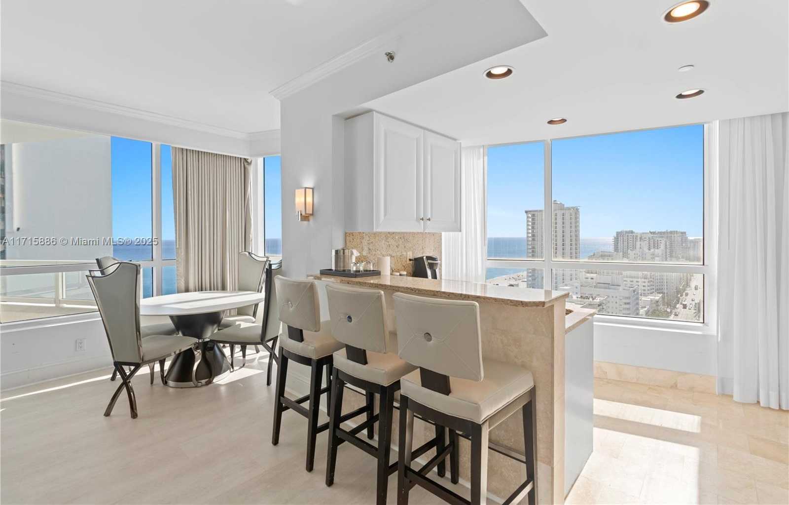Small Image of 4401 COLLINS AVE #2104, Miami Beach Number 14