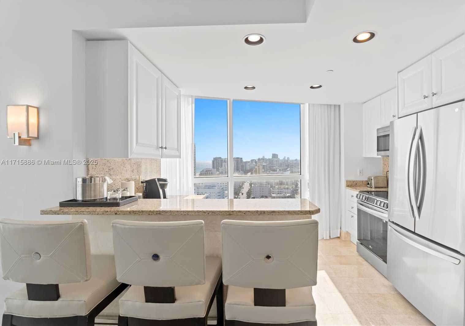Small Image of 4401 COLLINS AVE #2104, Miami Beach Number 17
