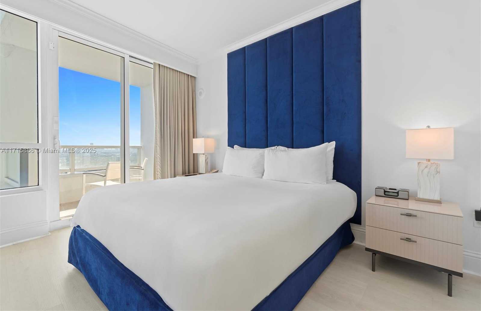 Small Image of 4401 COLLINS AVE #2104, Miami Beach Number 23