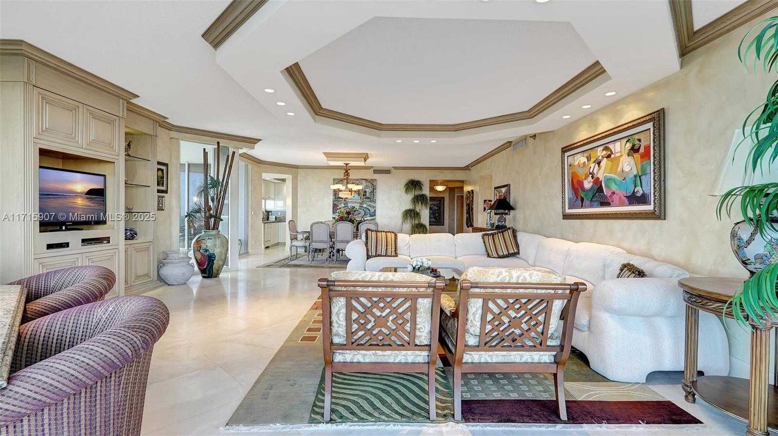 Small Image of 21150 Point Pl, Aventura, FL 33180, USA Number 12