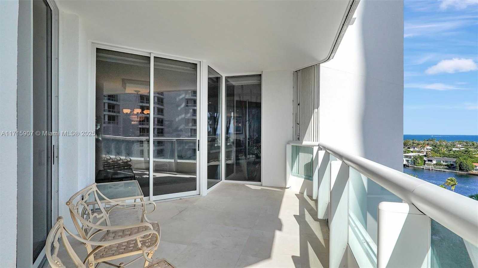 Small Image of 21150 Point Pl, Aventura, FL 33180, USA Number 32