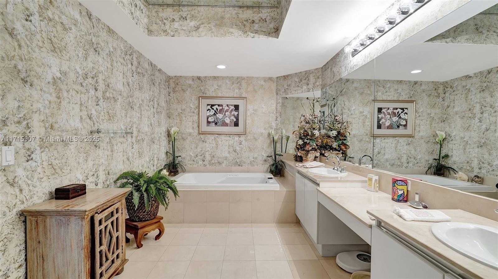 Small Image of 21150 Point Pl, Aventura, FL 33180, USA Number 36