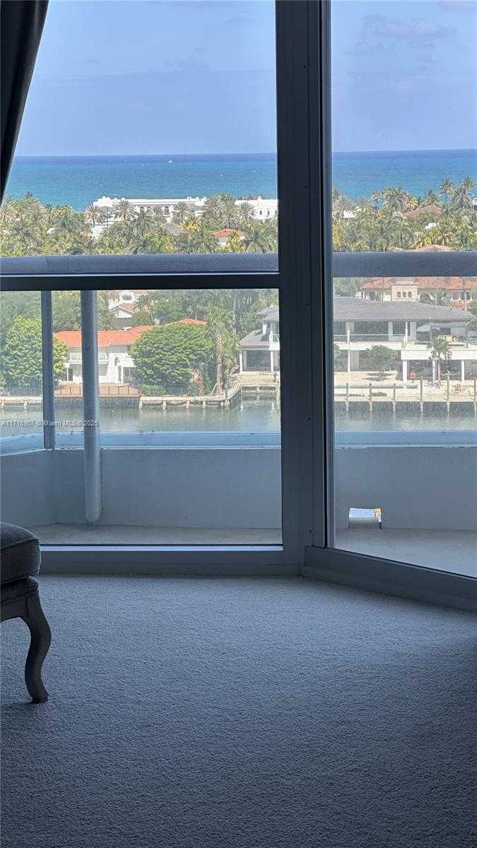 Small Image of 21150 Point Pl, Aventura, FL 33180, USA Number 45