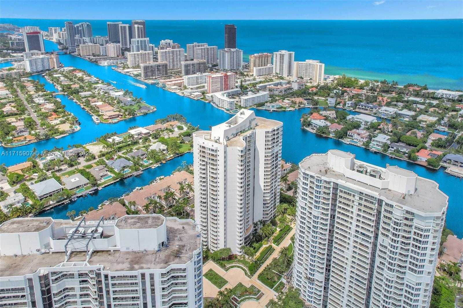 Small Image of 21150 Point Pl, Aventura, FL 33180, USA Number 68