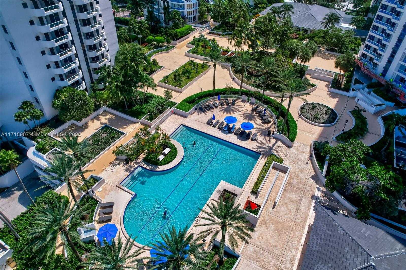 Small Image of 21150 Point Pl, Aventura, FL 33180, USA Number 71