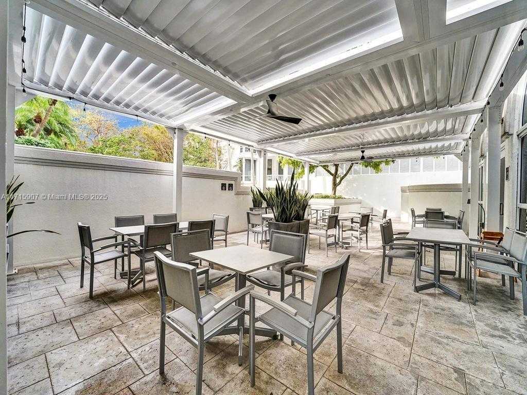 Small Image of 21150 Point Pl, Aventura, FL 33180, USA Number 76