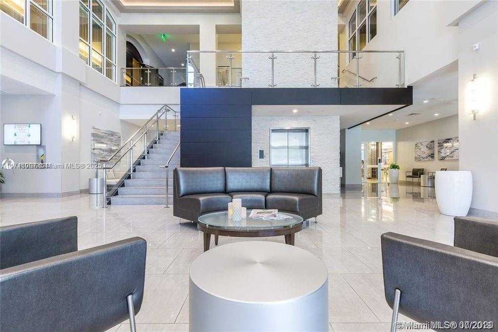 Small Image of 21150 Point Pl, Aventura, FL 33180, USA Number 77