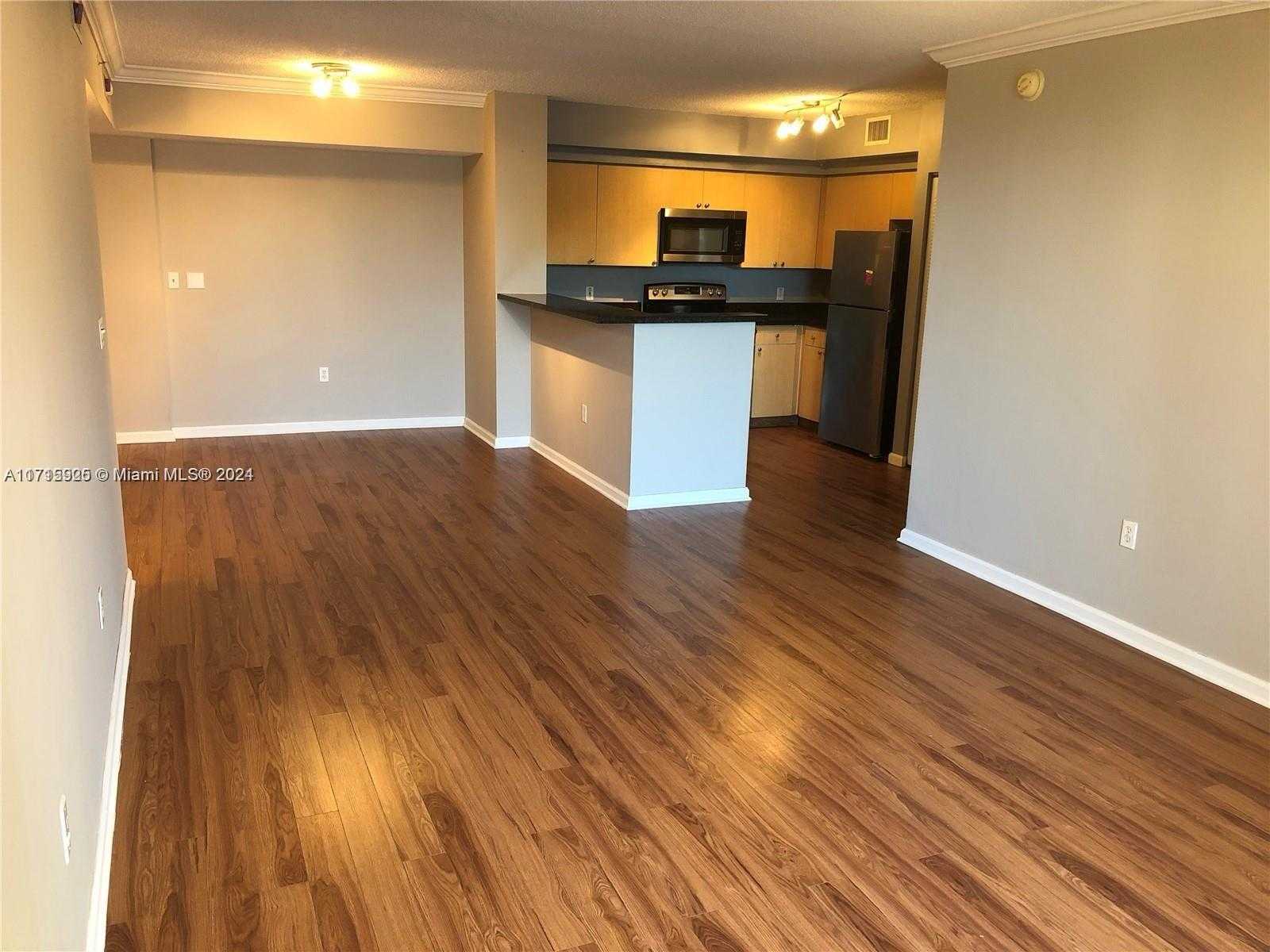 Small Image of 1919 VAN BUREN ST #404A, Hollywood Number 9