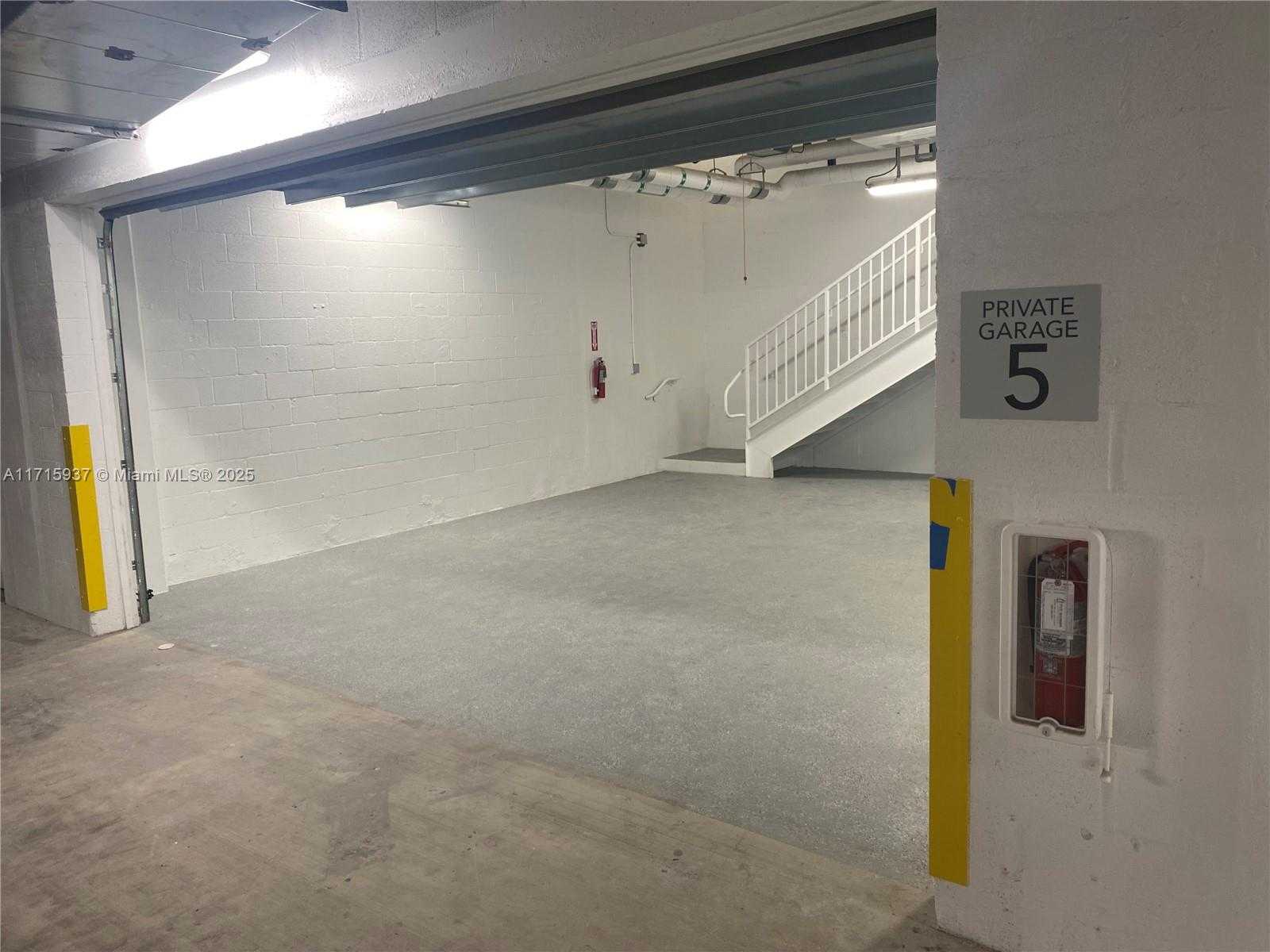 Small Image of 17901 COLLINS AVE #BC#5, Sunny Isles Beach Number 9