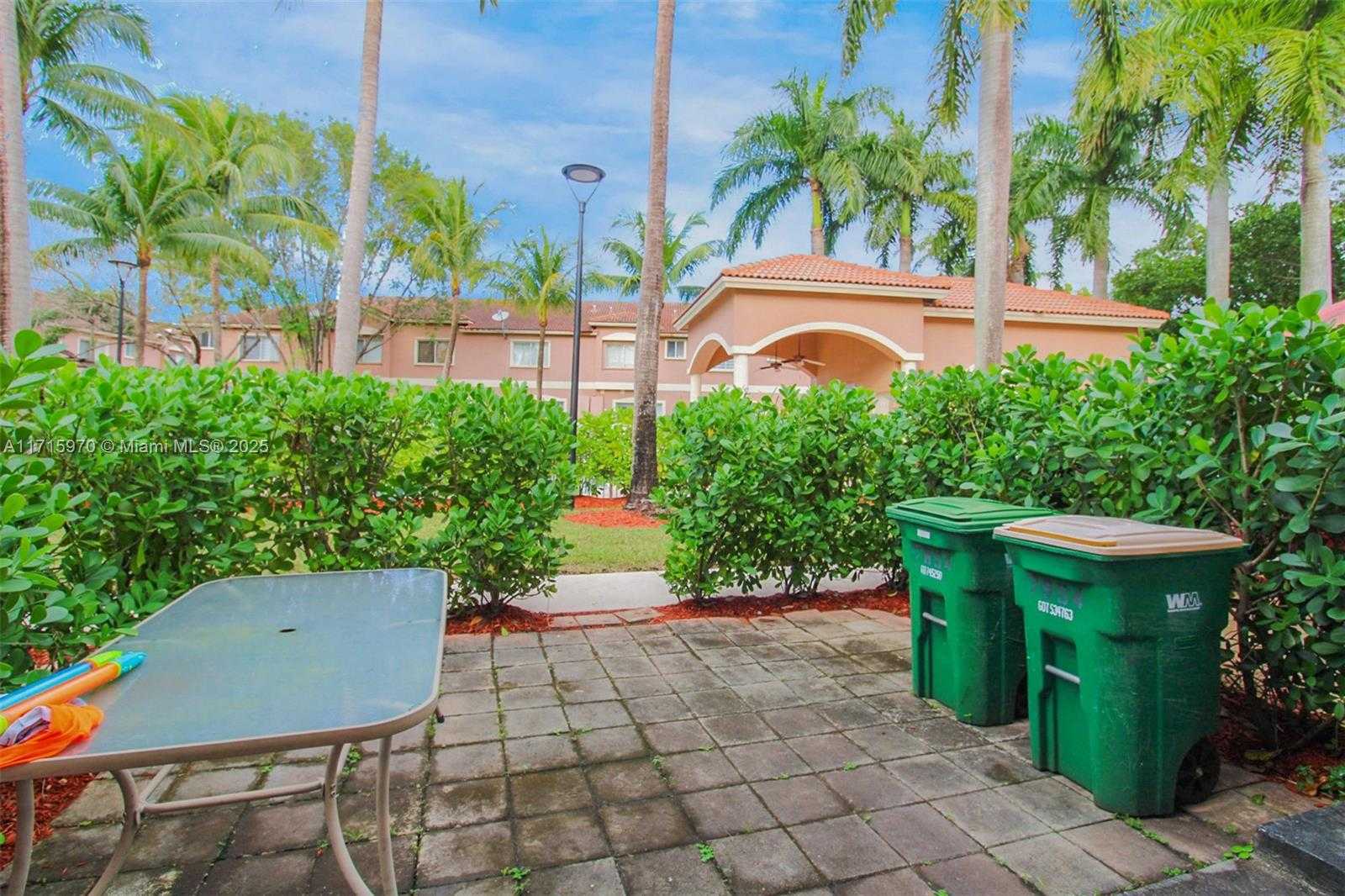 Small Image of 7854 CATALINA CIR, Tamarac Number 12