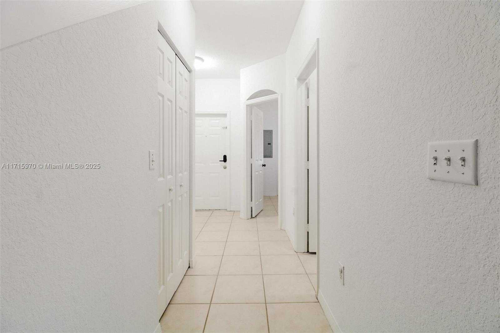 Small Image of 7854 CATALINA CIR, Tamarac Number 22