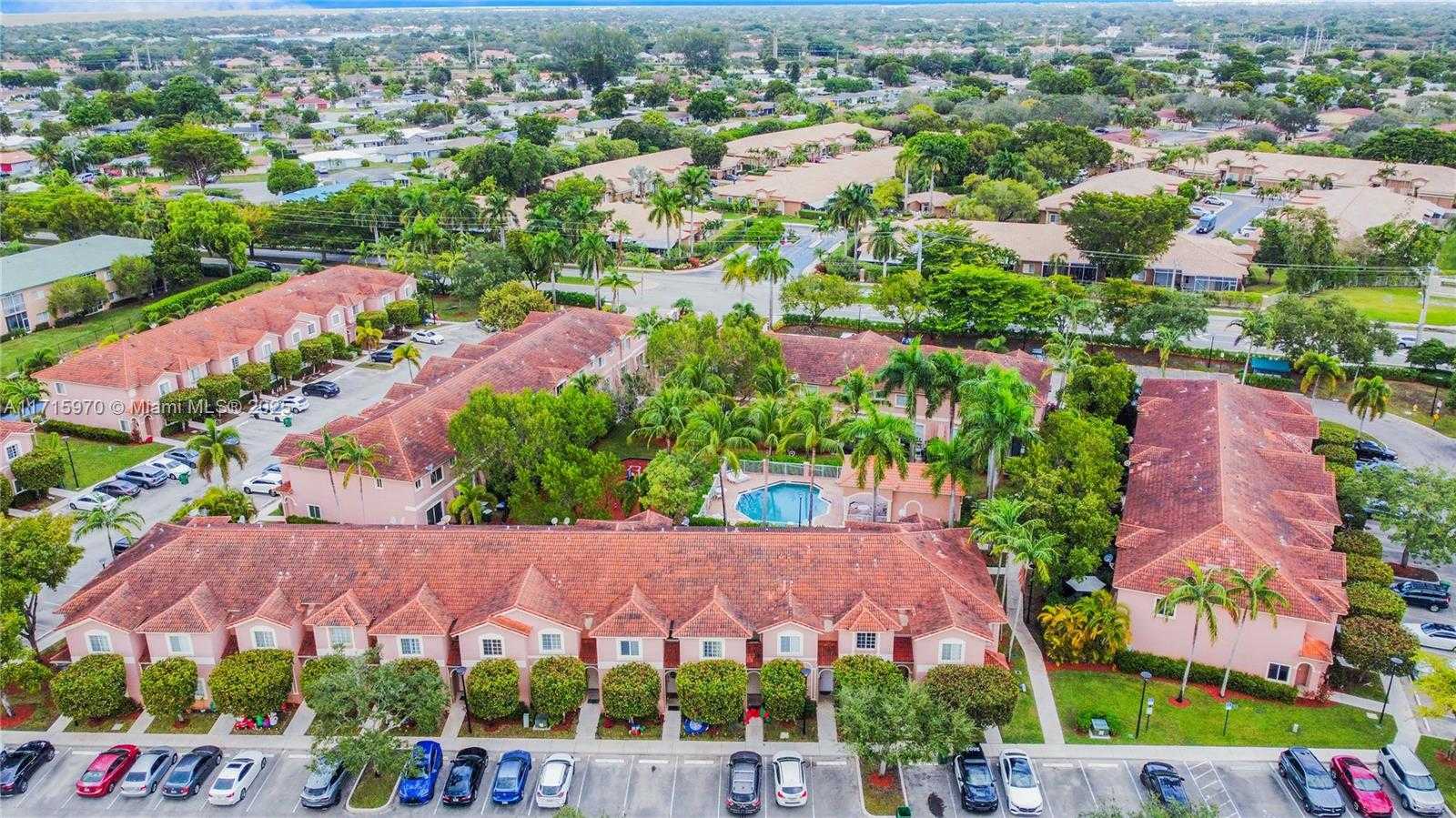 Small Image of 7854 CATALINA CIR, Tamarac Number 31