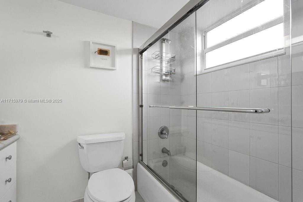Small Image of 1155 97TH ST #301, Bay Harbor Islands Number 15
