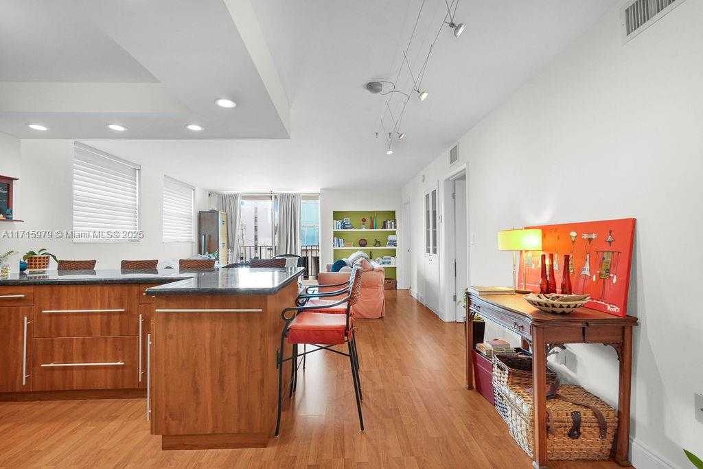 Small Image of 1155 97TH ST #301, Bay Harbor Islands Number 16