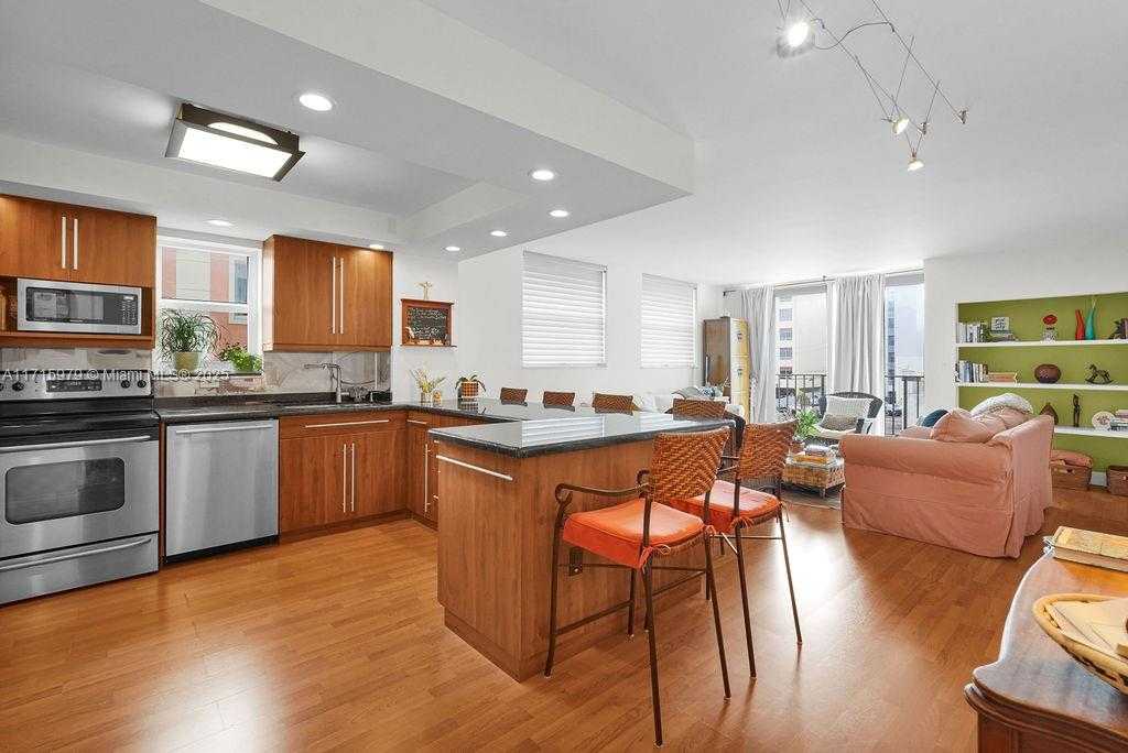 Small Image of 1155 97TH ST #301, Bay Harbor Islands Number 17
