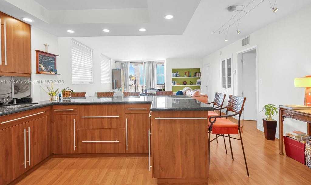 Small Image of 1155 97TH ST #301, Bay Harbor Islands Number 20