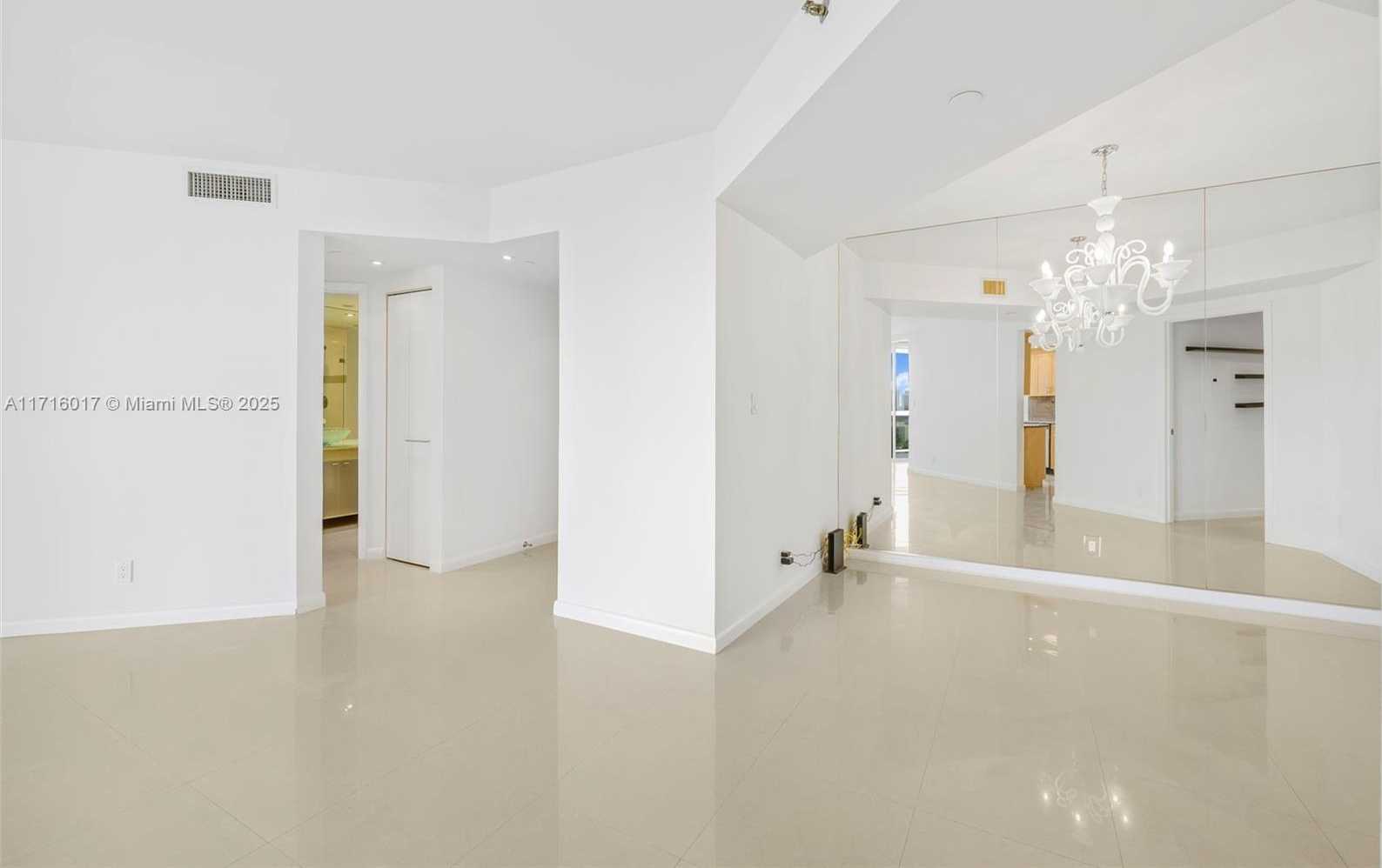 Small Image of 20185 EAST COUNTRY CLUB DR #1004, Aventura Number 10