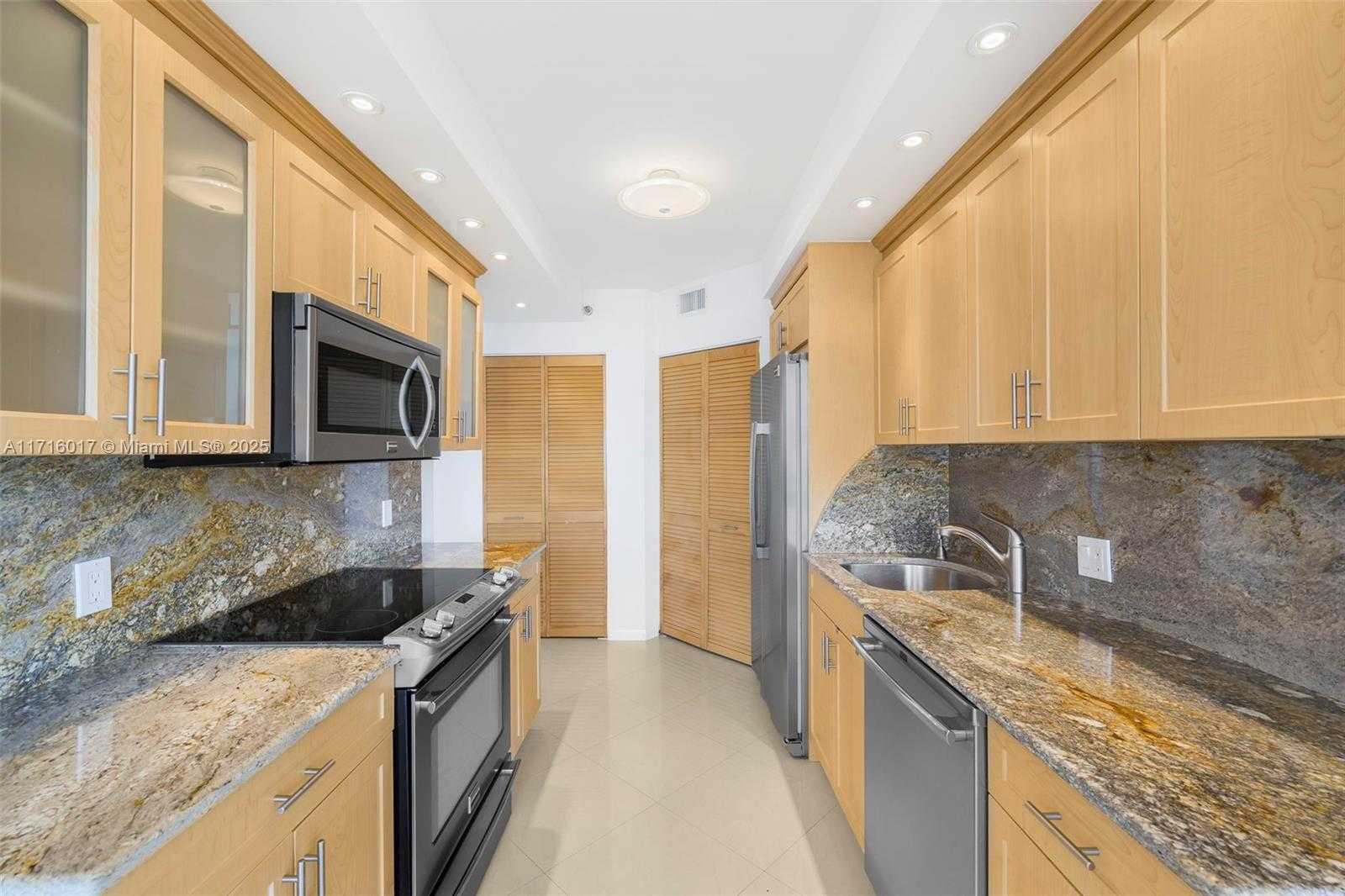 Small Image of 20185 EAST COUNTRY CLUB DR #1004, Aventura Number 15