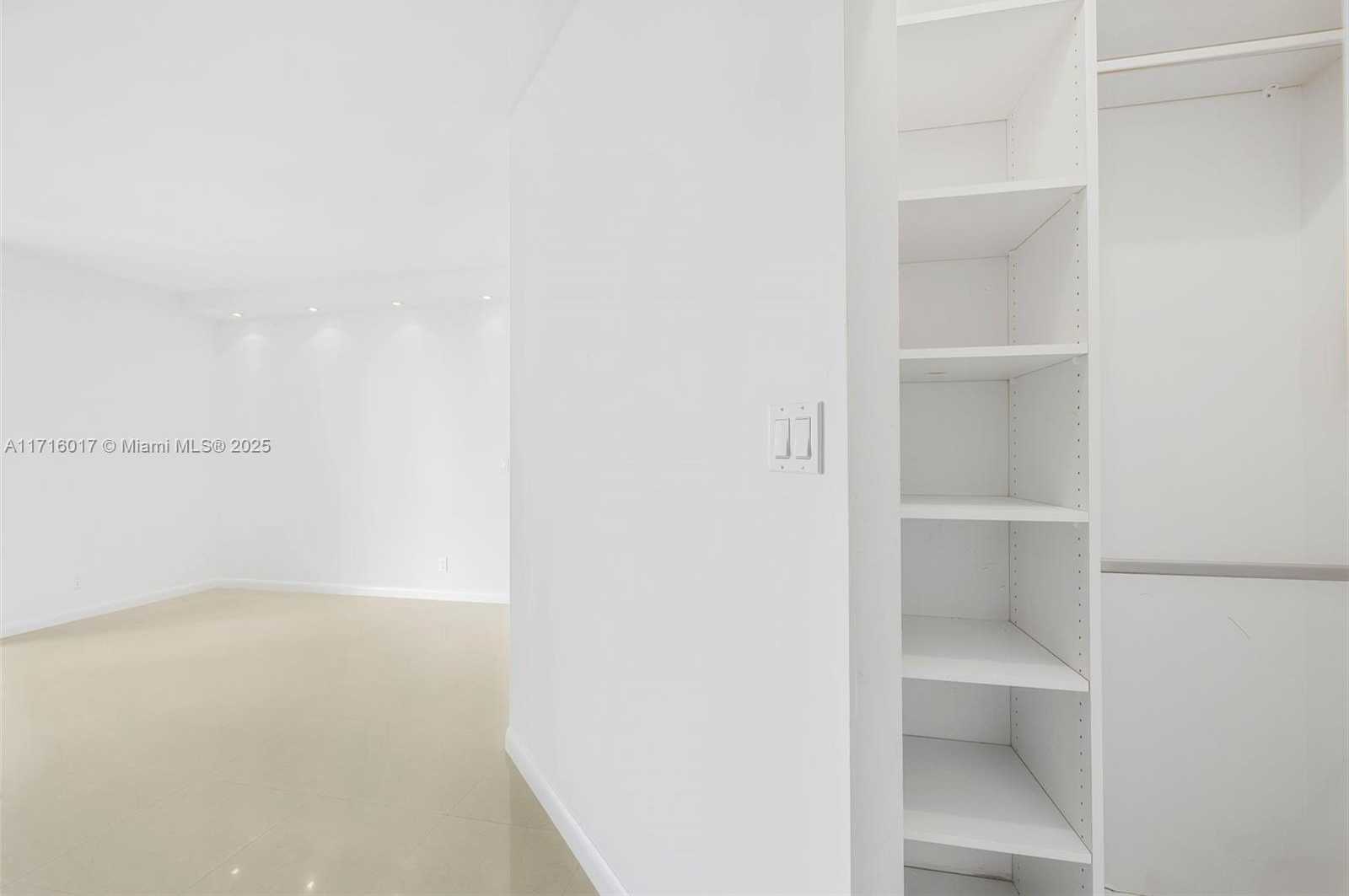 Small Image of 20185 EAST COUNTRY CLUB DR #1004, Aventura Number 17