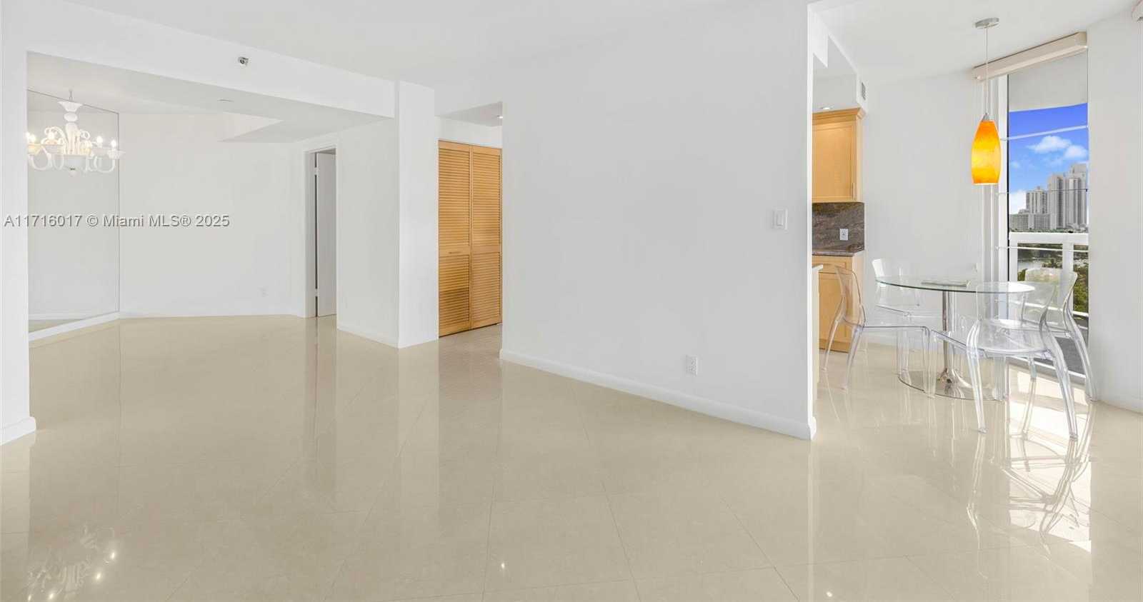 Small Image of 20185 EAST COUNTRY CLUB DR #1004, Aventura Number 7