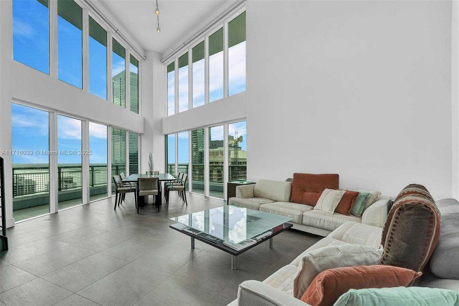 Small Image of 60 #3400, Miami Number 3