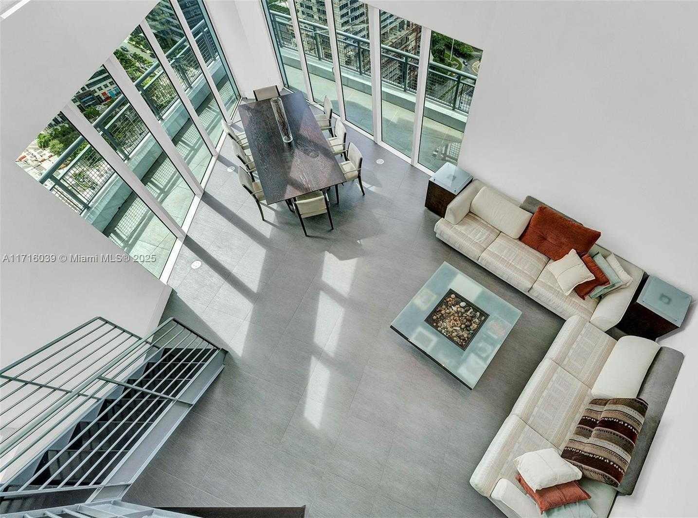 Small Image of 60 #3400, Miami Number 7