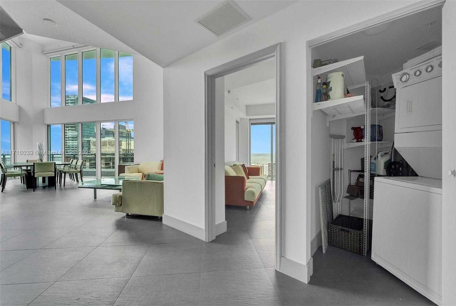 Small Image of 60 #3400, Miami Number 9