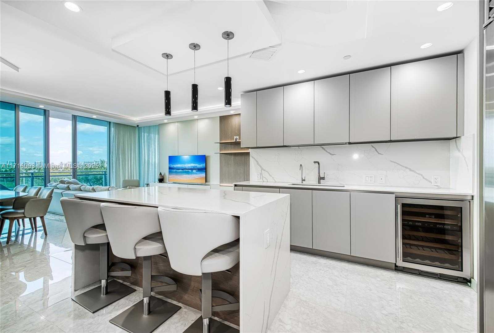Small Image of 10295 COLLINS AVE #306, Bal Harbour Number 10