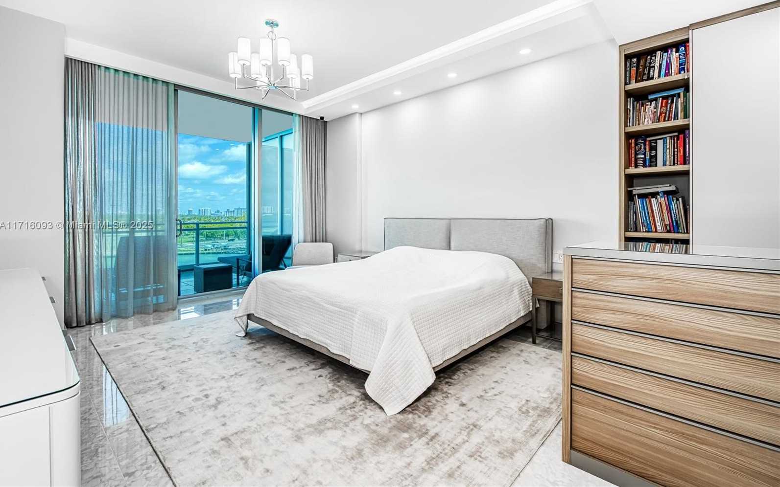 Small Image of 10295 COLLINS AVE #306, Bal Harbour Number 15