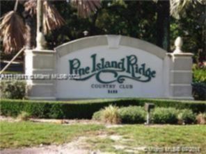 Small Image of 9235 Lagoon Pl, Davie, FL 33324, USA Number 17