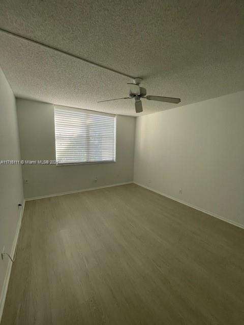 Small Image of 9235 Lagoon Pl, Davie, FL 33324, USA Number 8