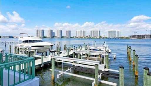 Small Image of 18000 NORTH BAY RD #501, Sunny Isles Beach Number 13