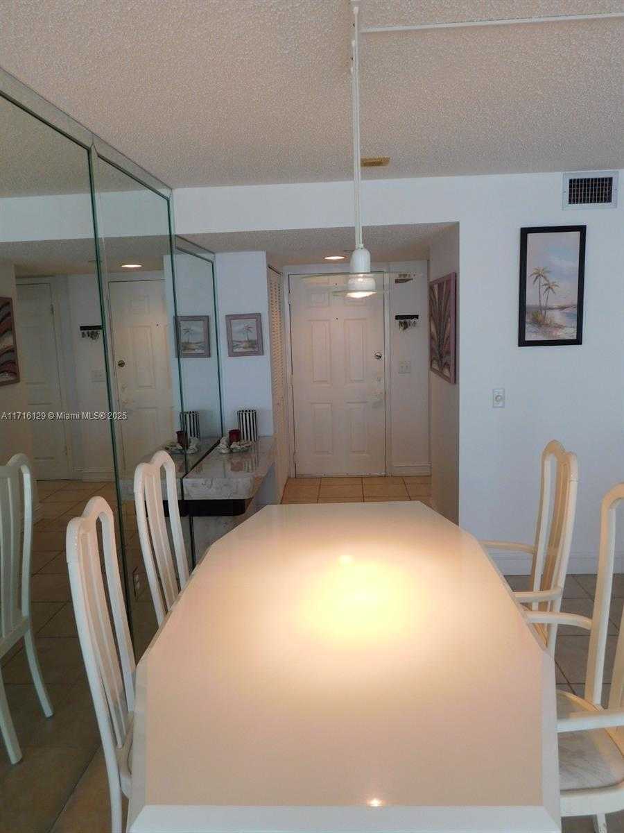 Small Image of 18000 NORTH BAY RD #501, Sunny Isles Beach Number 7
