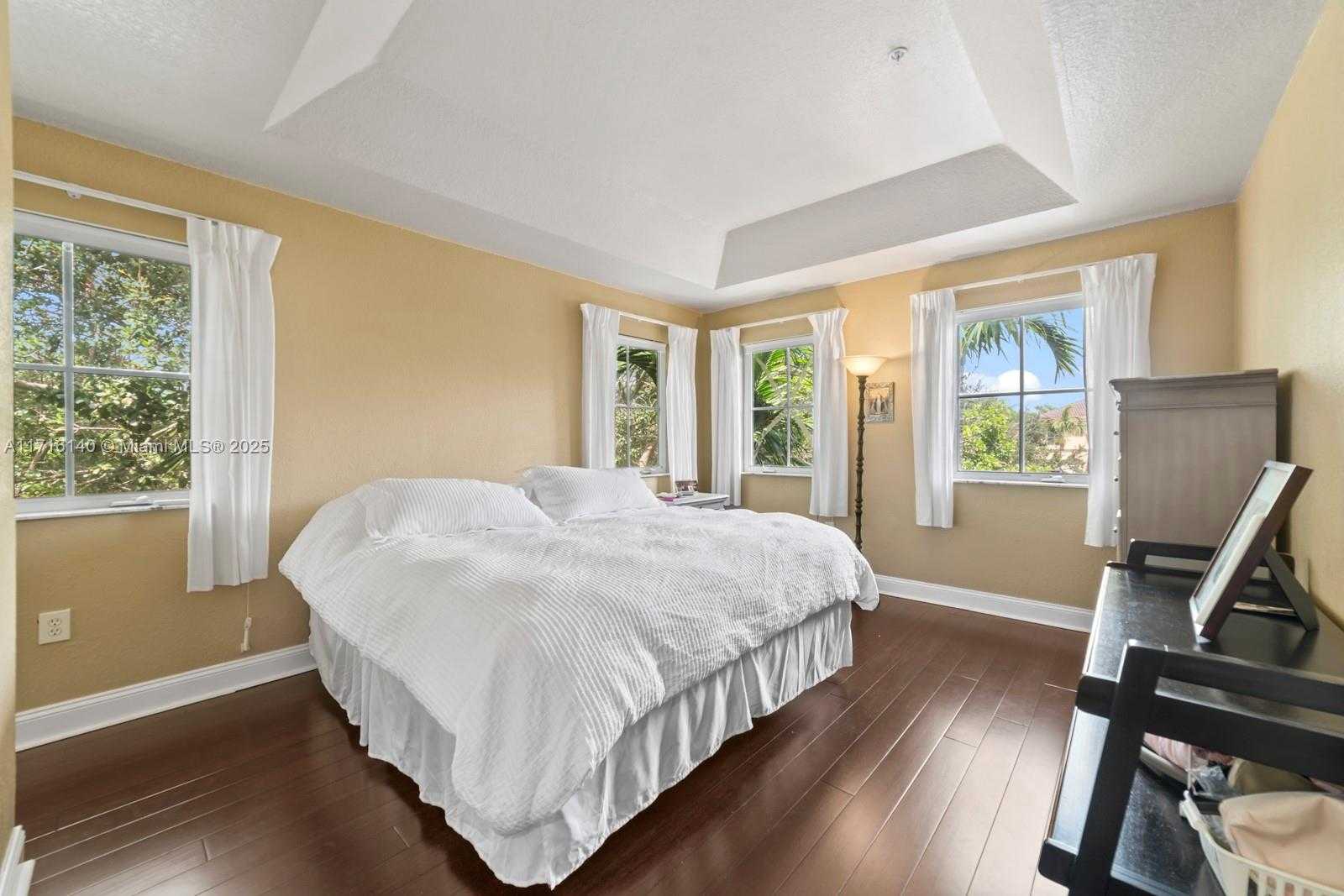 Small Image of 160 JACARANDA COUNTRY CLUB DR #201, Plantation Number 12