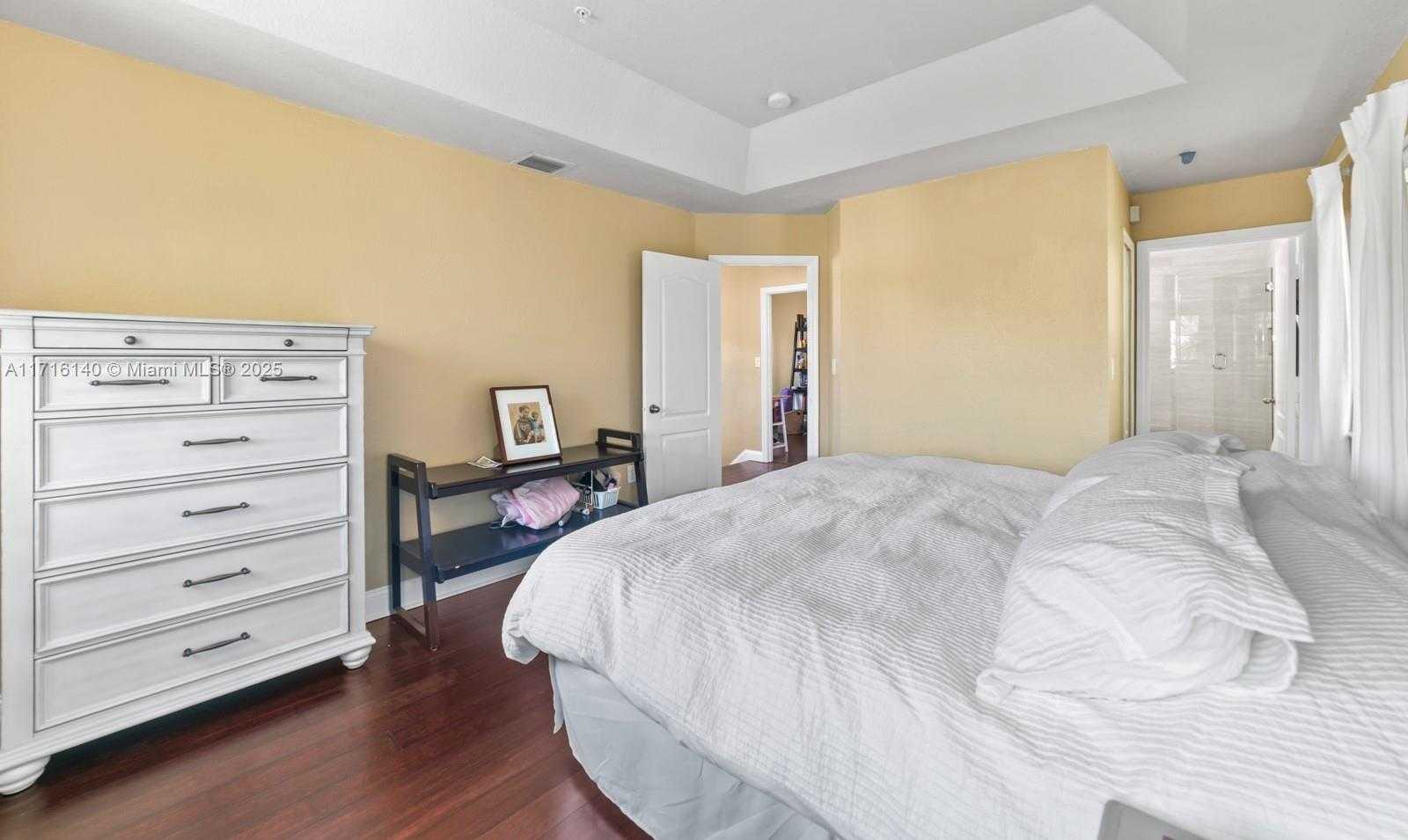 Small Image of 160 JACARANDA COUNTRY CLUB DR #201, Plantation Number 13