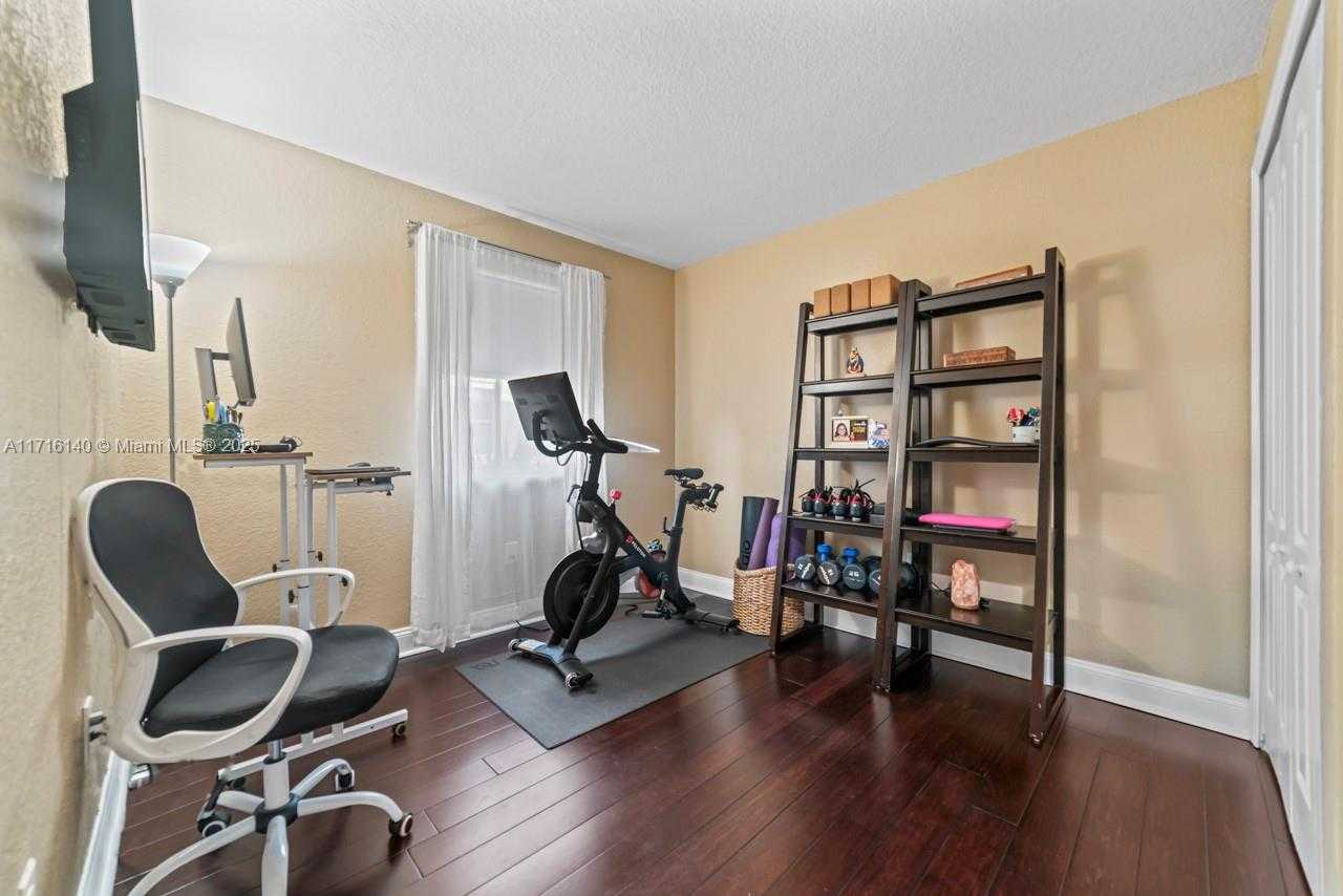 Small Image of 160 JACARANDA COUNTRY CLUB DR #201, Plantation Number 18