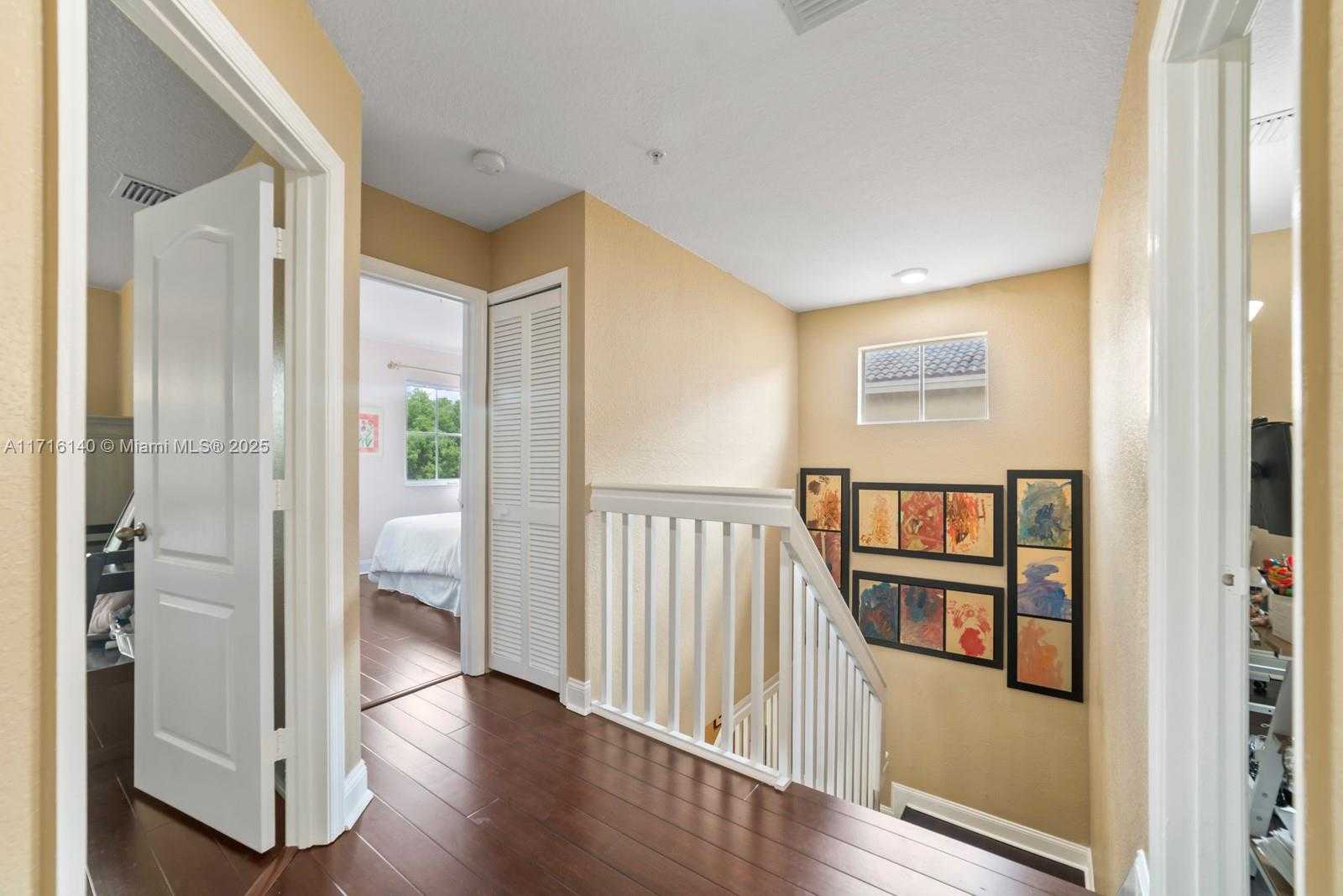 Small Image of 160 JACARANDA COUNTRY CLUB DR #201, Plantation Number 19