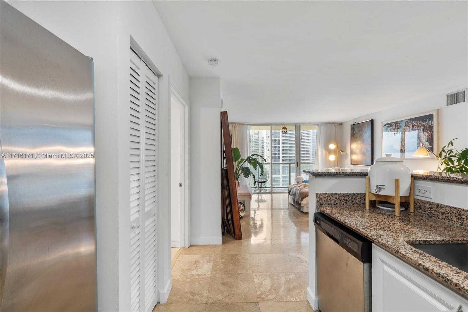 Small Image of 1155 BRICKELL BAY DR #1903, Miami Number 15