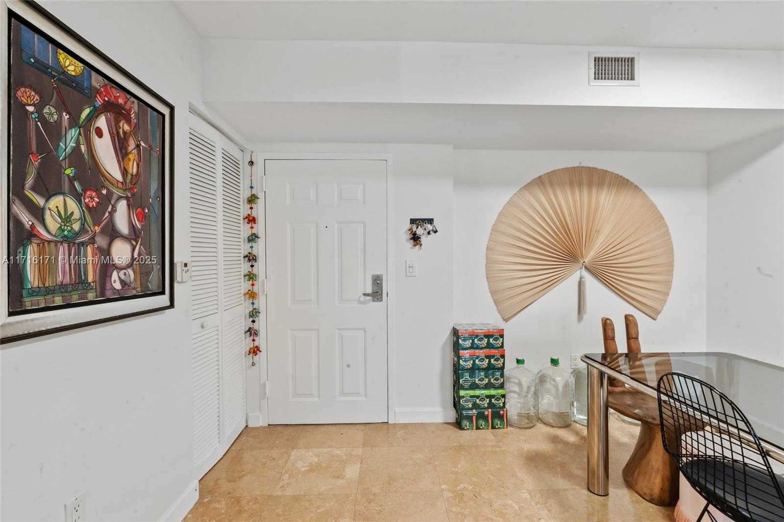 Small Image of 1155 BRICKELL BAY DR #1903, Miami Number 4