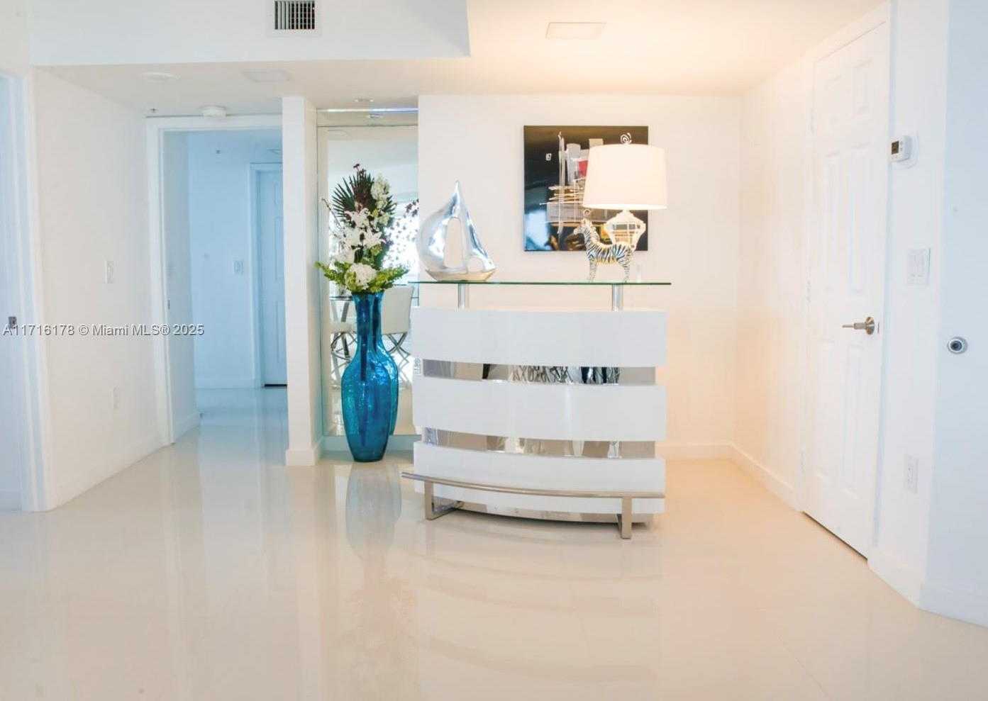 Small Image of 6301 COLLINS AVE #1402, Miami Beach Number 11