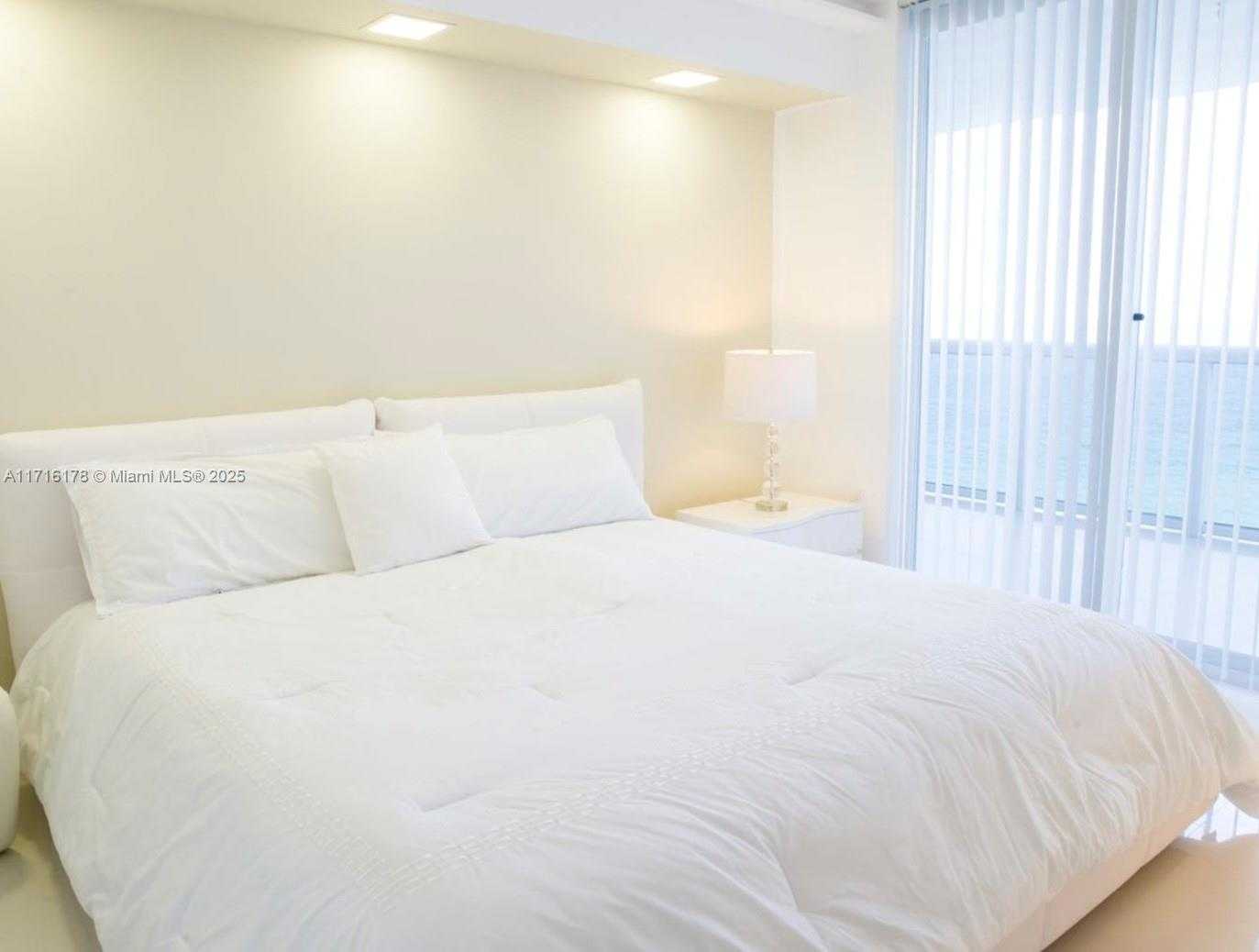 Small Image of 6301 COLLINS AVE #1402, Miami Beach Number 13