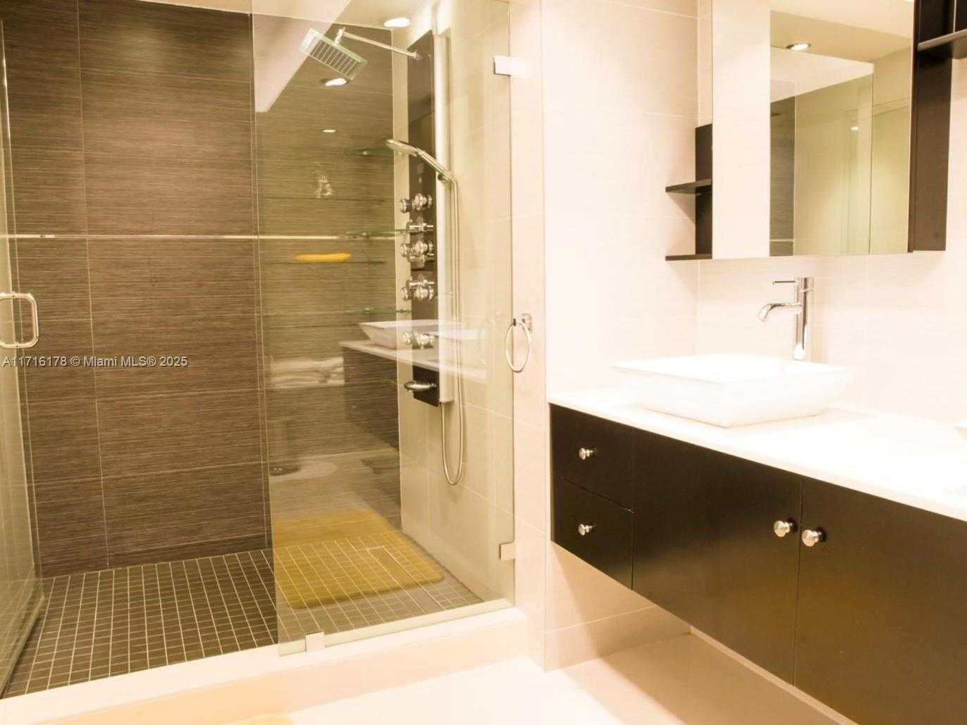 Small Image of 6301 COLLINS AVE #1402, Miami Beach Number 16