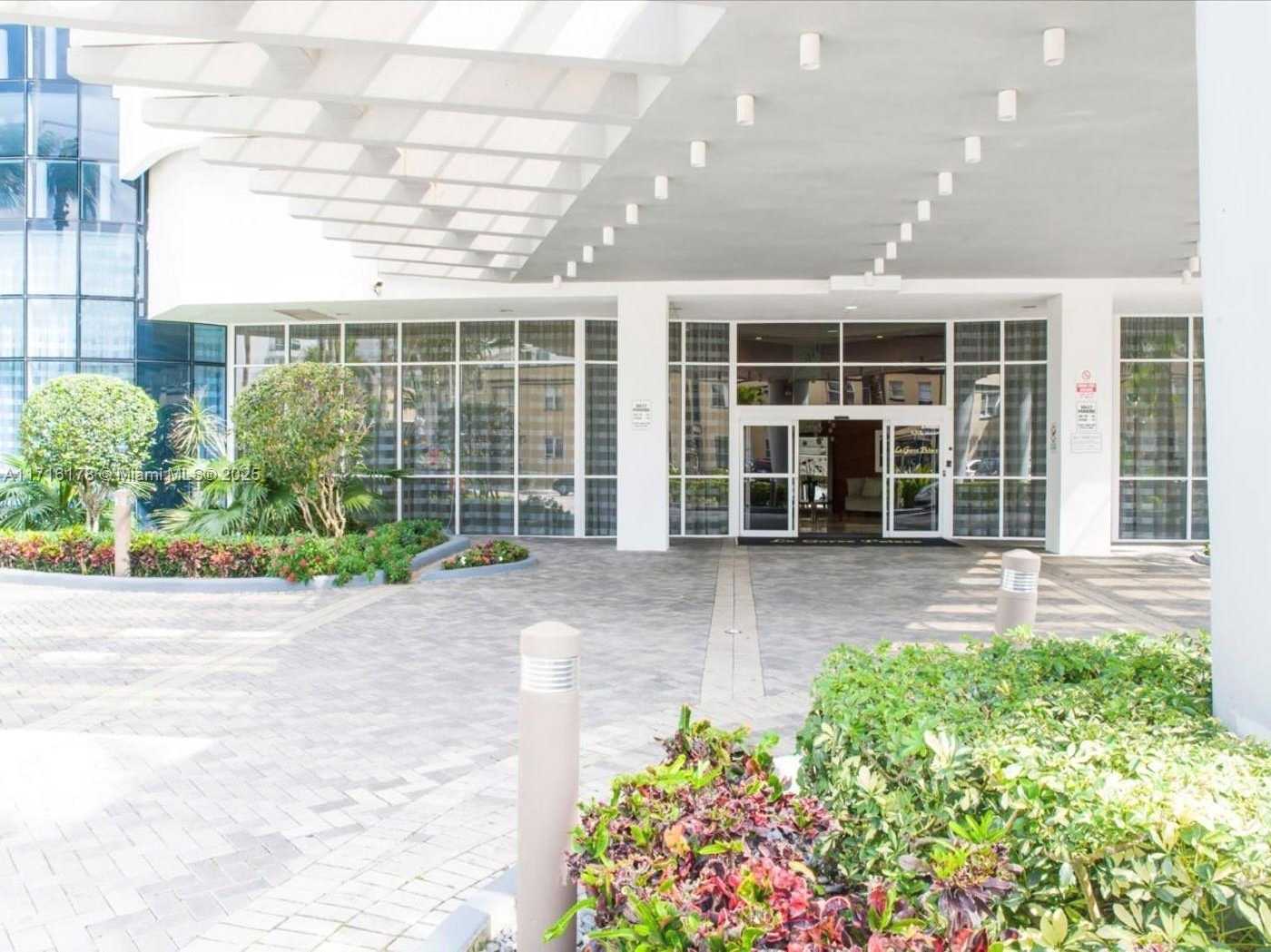 Small Image of 6301 COLLINS AVE #1402, Miami Beach Number 20
